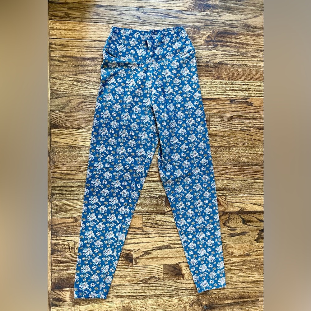 Natural Life Floral Cotton Leggings Size Large